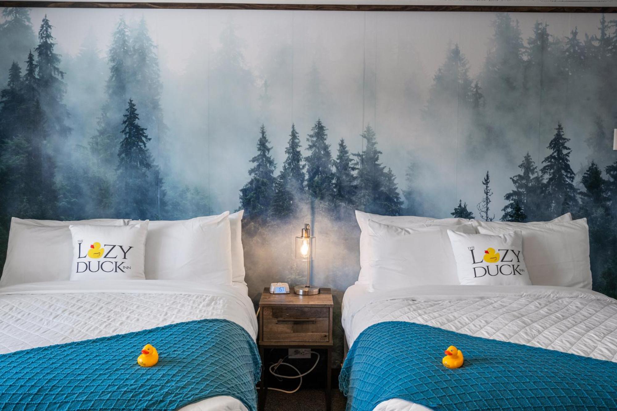 Lazy Duck Inn เวสต์เยลโลว์สโตน ภายนอก รูปภาพ